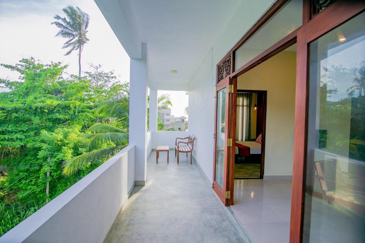 Athithi Villa Hikkaduwa Exterior photo